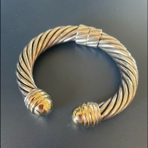 David Yurman 10mm classic bracelet. 14kt gold